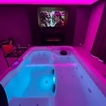 Holiday home La Casa De Jacuzzi *