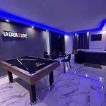La Casa De Jacuzzi Holiday home Melun