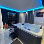 La Casa De Jacuzzi Melun