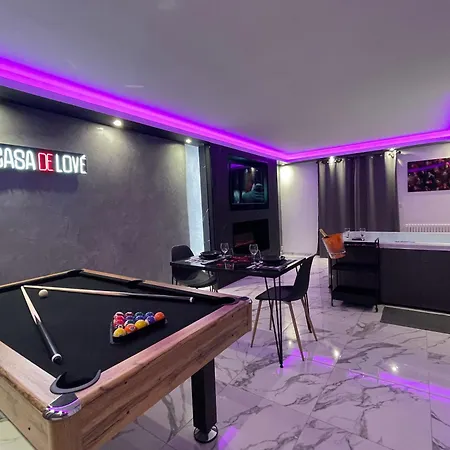 La Casa De Lové Jacuzzi Сasa de vacaciones