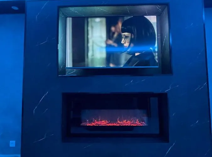 펜션 La Casa De Jacuzzi 믈룅